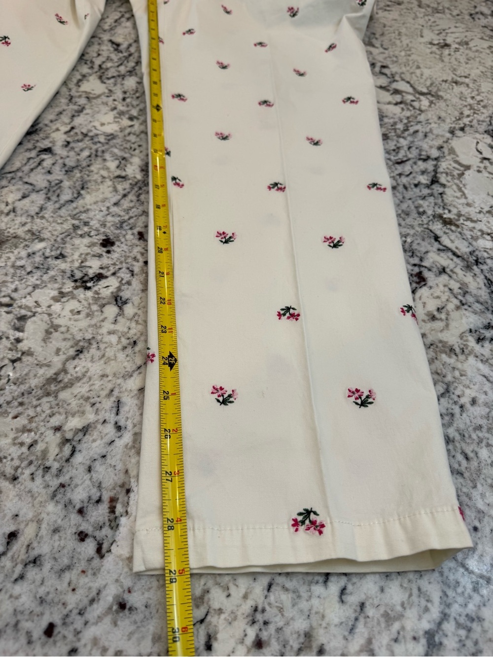Talbots Relaxed Chino Floral Embroidered Cropped Pants Size 12 Ivory Pink - Picture 6 of 9